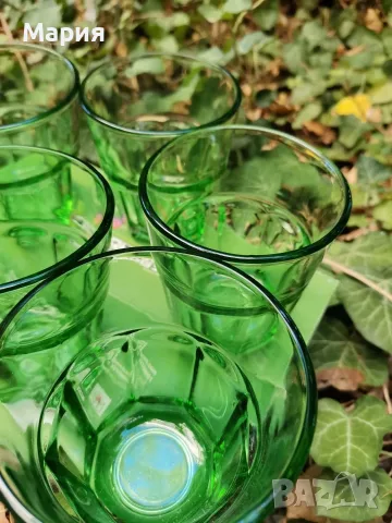 Чаши 6 броя зелено стъкло , снимка 3 - Чаши - 55698519