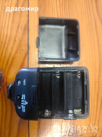 CONTAX TLA 20 светкавица , снимка 5 - Светкавици, студийно осветление - 54762201
