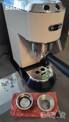 Продавам кафемашина Делонги Джесика Delonghi Dedica БЯЛА