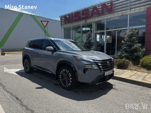 Nissan X-trail 
Platinum