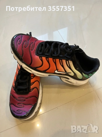 Оригинални маратонки Air Max Plus Rainbow, снимка 3 - Маратонки - 55124354