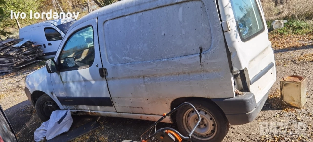 Продавам на части Ситорен Берлинго 1.9D 2006г, снимка 4 - Части - 54237693