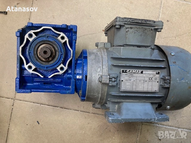 Мотор редуктор 0,37КW 1390/1390б/ мин, снимка 3 - Електродвигатели - 54664999
