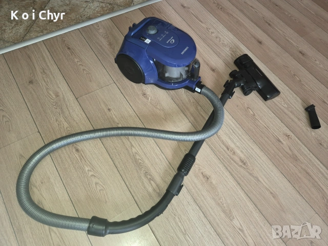 Прахосмукачка Samsung Air Track SC4300 – компактна и в отлично състояние, снимка 4 - Прахосмукачки - 55277089