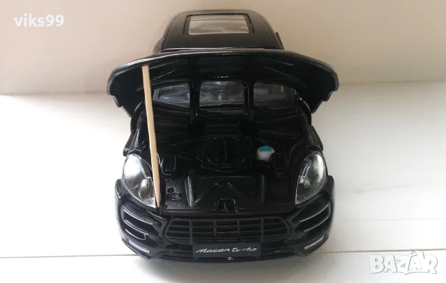 Метална количка Bburago Porsche Macan Мащаб 1:24, снимка 8 - Колекции - 55461812