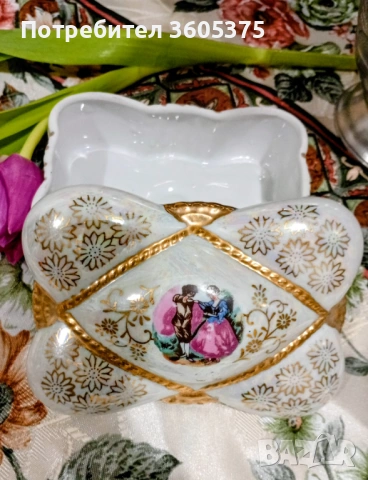 Стара,порцеланова бижутерка, снимка 4 - Антикварни и старинни предмети - 54840137