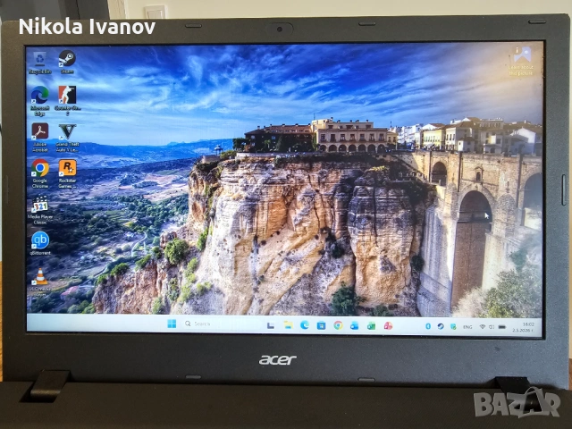 Лаптоп Acer Aspire 15.6" E5-574G |Intel i5 6200U 4x2.80 Ghz|16GB RAM|GTX 920M 2GB|1TB SSD|Win 11|DVD, снимка 2 - Лаптопи за дома - 54390776