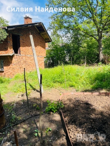Продавам къща с.Нови хан кв.Побит камък, снимка 16 - Къщи - 53212231