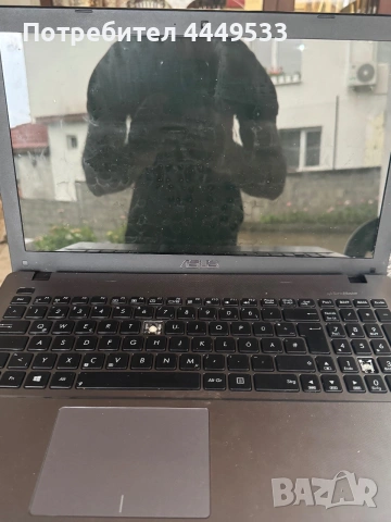 Продавам Лаптоп Asus 510c за Части