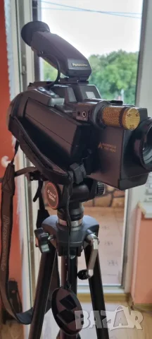  Видео камера Panasonic MS-50 с трипод, снимка 2 - Камери - 55450086