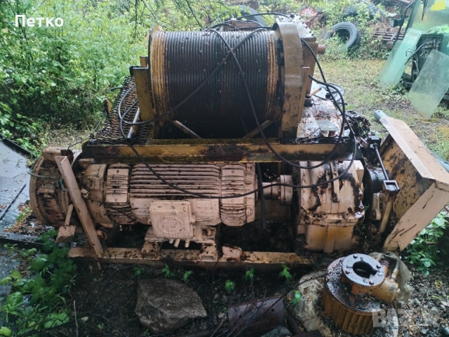 Части за кулокран Либхер ЕС 90