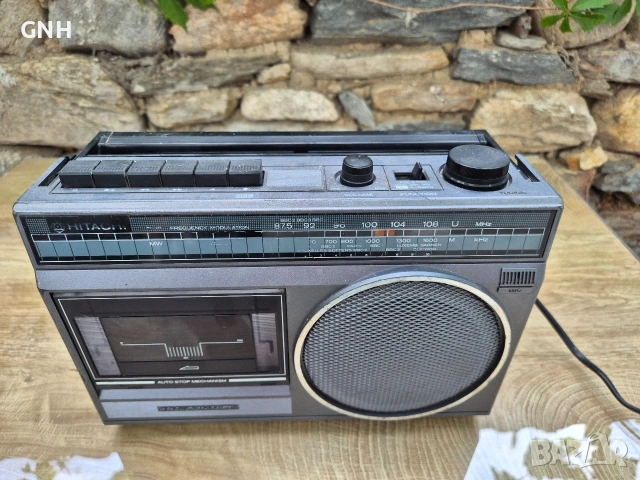 Радиокасетофон Hitachi TRK-510E, снимка 2 - Радиокасетофони, транзистори - 55191264