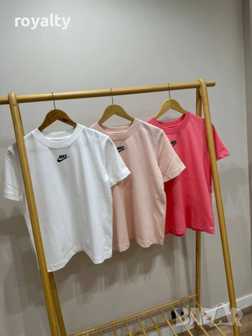 Nike Нови Дамски Тениски Найк Различни Цветове , снимка 2 - Тениски - 54392872