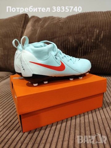 НОВИ!!! Nike Phantom Luna II Academy FG Junior, снимка 3 - Футбол - 54585464
