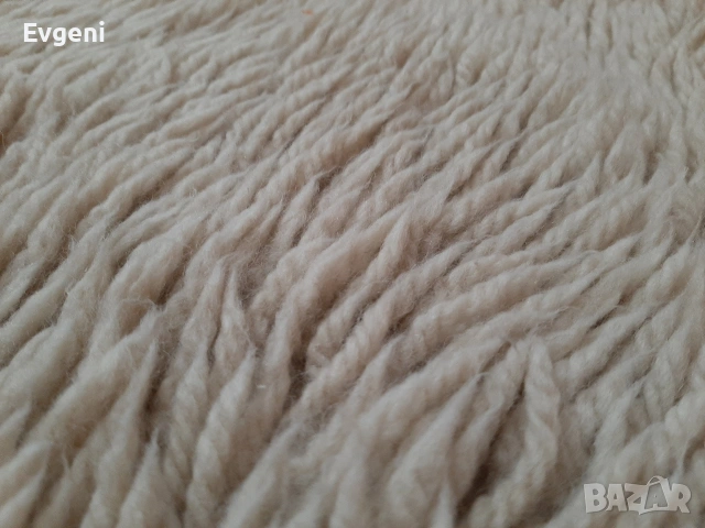 Китеник от чиста вълна – за спалня (230 х 180 см), снимка 4 - Покривки за легло - 54098059