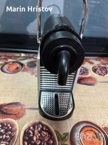 Кафемашина Delonghi Nespresso, снимка 3 - Кафемашини - 54296687