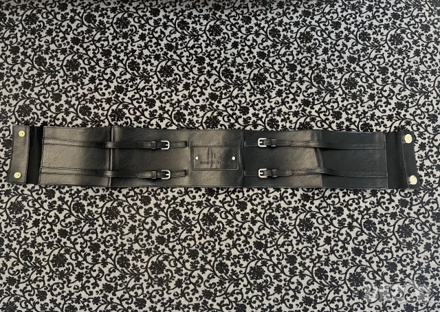 колан Elisabetta Franchi, снимка 6 - Колани - 55214980