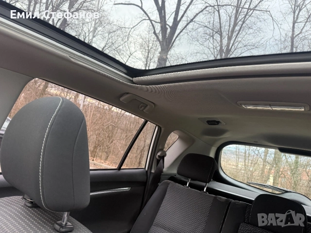 Toyota Verso 1.6 D4D, снимка 9 - Автомобили и джипове - 54086773