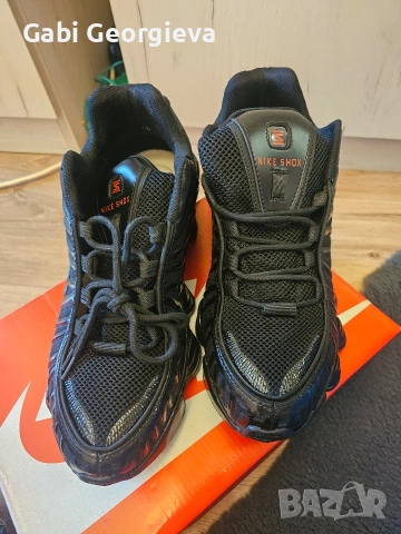 Мъжки маратонки Nike shox 44 номер, снимка 2 - Маратонки - 54600778