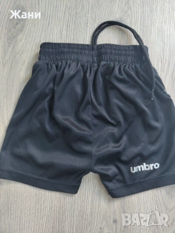 Къси панталони шорти Umbro, снимка 3 - Детски къси панталони - 55083894