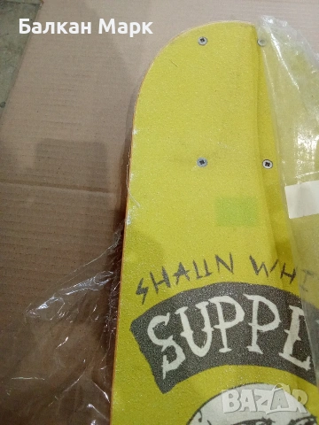 Нов Скейт Тренажор / Дъска за Баланс Shaun White Supply Co. (Дек), снимка 2 - Скейтборд, ховърборд, уейвборд - 55058969
