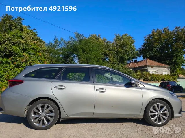 Продавам Toyota Auris, снимка 2 - Автомобили и джипове - 55690363