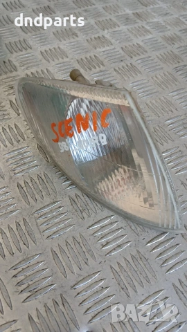 Десен мигач Renault Megane Scenic 1998