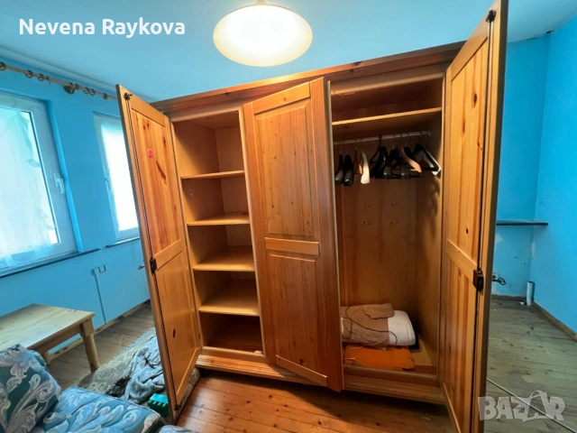 Масивен 3-крилен гардероб от естествено дърво, снимка 2 - Гардероби - 54617814