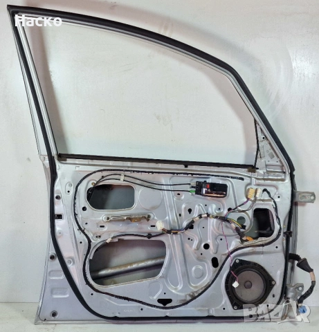 Предна Лява Врата Toyota Corolla Verso Тойота Корола Версо 2000г-2004г, снимка 2 - Части - 53966795