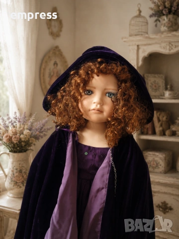 Порцеланова кукла Cristine Orange 