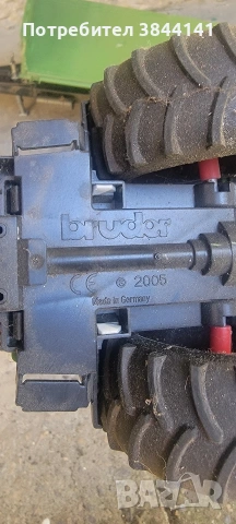 Трактор с ремарке Bruder, снимка 3 - Колекции - 54319102