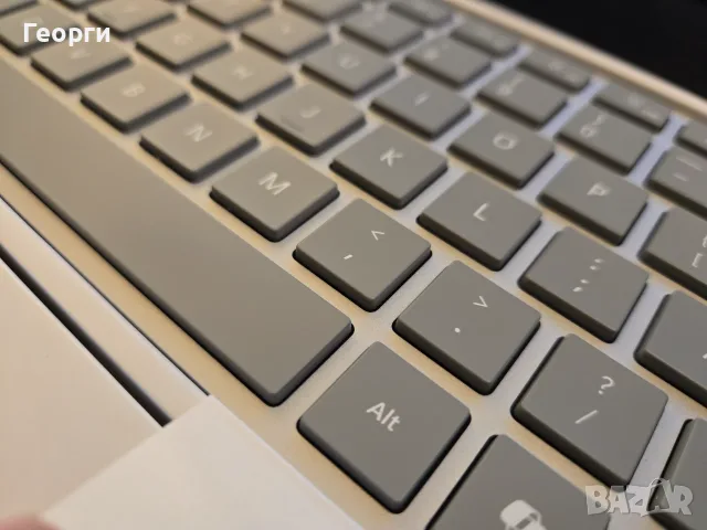 Нова клавиатура Microsoft Surface, снимка 3 - Клавиатури и мишки - 55608058