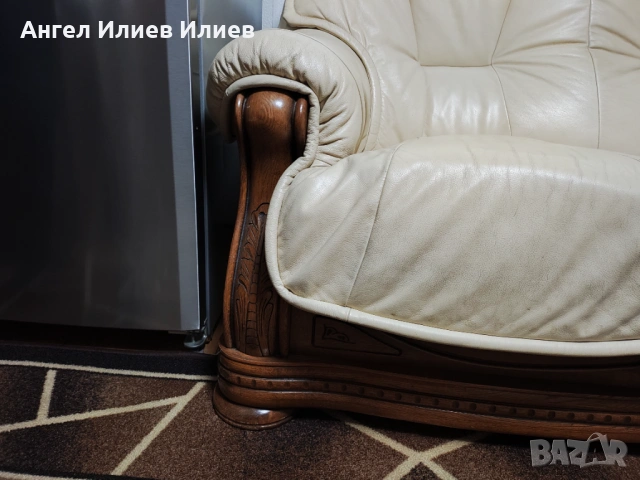 Продавам два броя триместни дивана естествена кожа и масивно дърво бук с дърворезба , снимка 5 - Дивани и мека мебел - 54010410