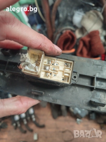Бутон ел.стъкла за Hyundai , Elantra Sonata Kia Optima Rio , 93575-2D000, снимка 2 - Части - 54379758