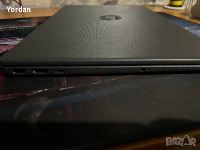Продавам чисто нов HP Laptop на няколко месеца, снимка 2 - Лаптопи за работа - 54946780