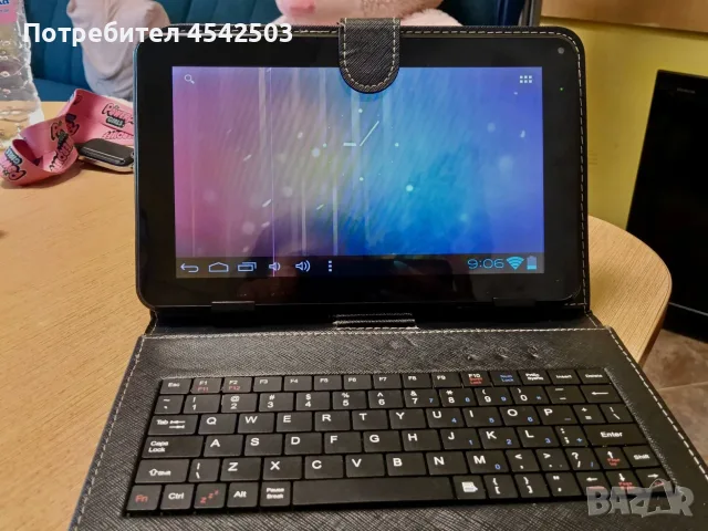 Таблет с клавиатура – Android 4.0.4, снимка 2 - Таблети - 55628730