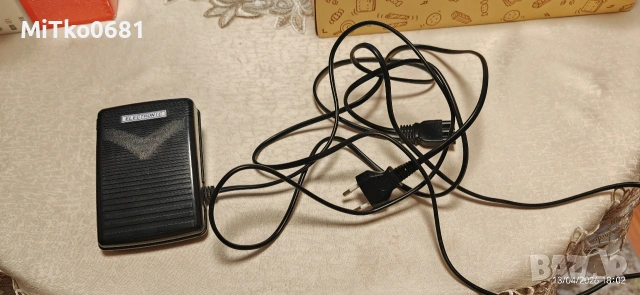 Домакинска шевна машина Sinbo SSW-812. , снимка 3 - Шевни машини - 54183563