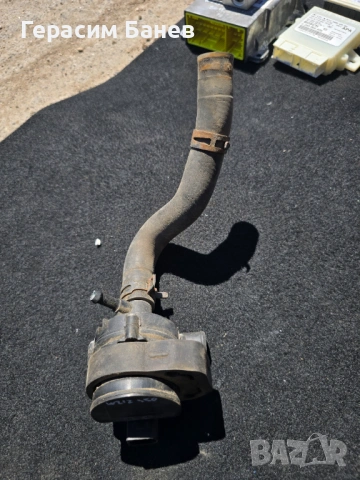 A2118350028 Допълнителна водна помпа OEM MERCEDES W212 E 350 CDI 4MATIC OM642 2011, снимка 2 - Части - 54591925