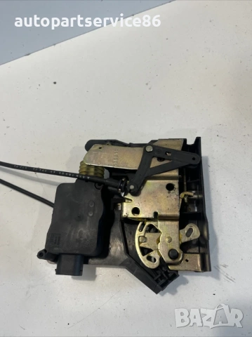 Заключващ механизъм за задна дясна врата за Mercedes Vito W639 (2003-2009) A6397401335, снимка 3 - Части - 54206345