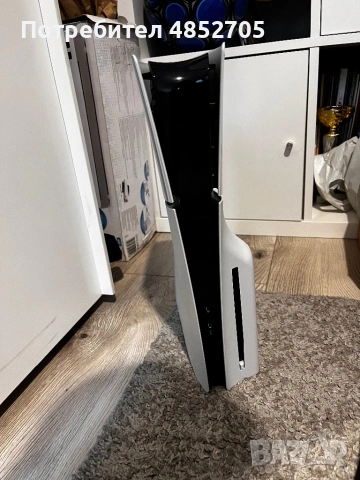 Продавам playstation 5 slim 1TB