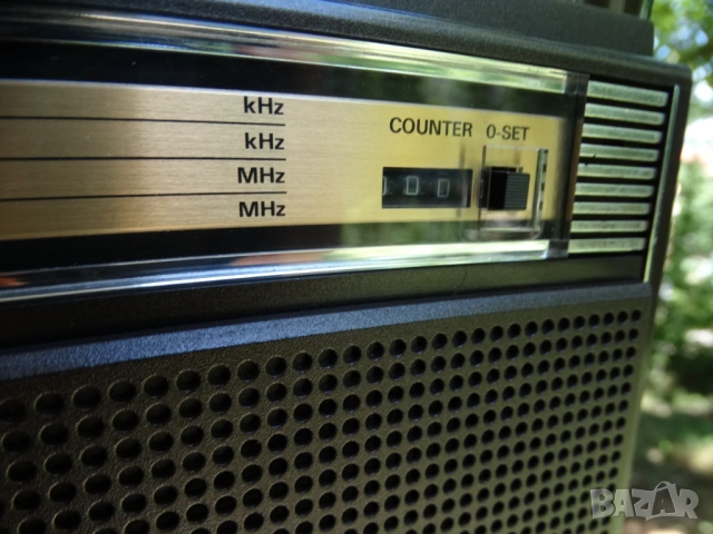 GRUNDIG RR 350 ..., снимка 8 - Радиокасетофони, транзистори - 54720567