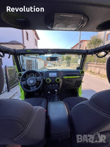 Кола под наем за Бал или Сватба! - Jeep Wrangler Rubicon V6 3.6 286 кс. Брутален звук, снимка 2 - Rent a car - 54265113