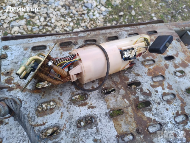 Кошница Бензинова Помпа + Нивомер За Деу Нубира Комби 2000г / Daewoo Nubira Combi 2000y, снимка 2 - Части - 54079938