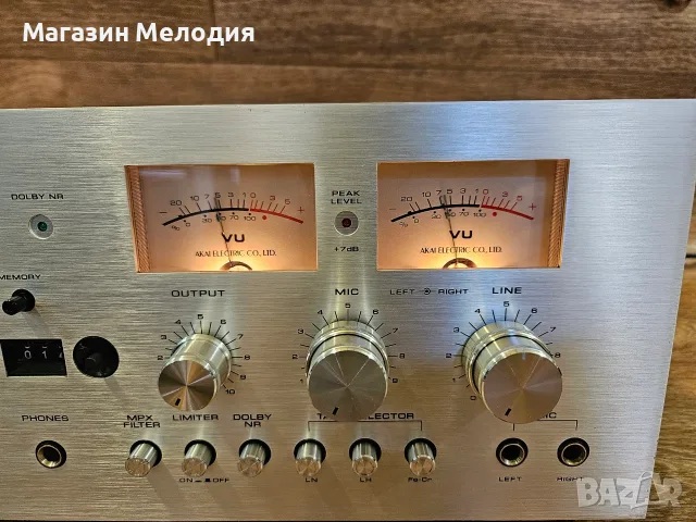Касетен дек Akai CS-707D – Винтидж аналогов шедьовър от Златната ера, снимка 8 - Декове - 55483758