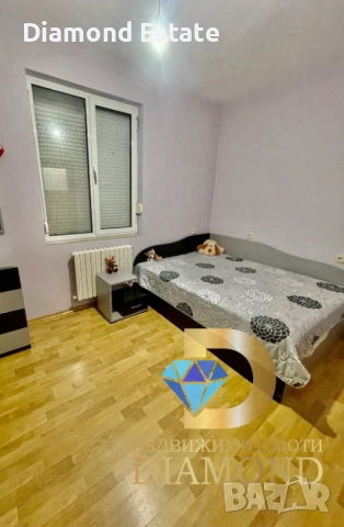 Двуетажна къща с търговска част в град Гълъбово, снимка 8 - Къщи - 54135899