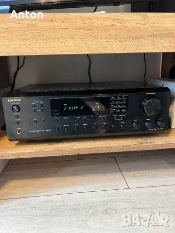 Усилвател Onkyo , снимка 2 - Ресийвъри, усилватели, смесителни пултове - 54438150