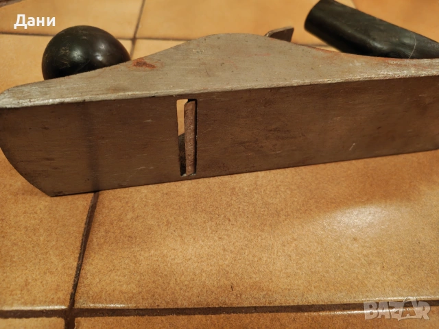 Два вида ръчни рендета, снимка 7 - Антикварни и старинни предмети - 54297433