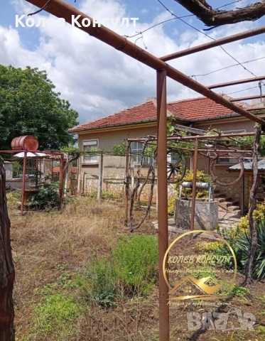 Едноетажна къща село Върбово, снимка 7 - Къщи - 54944480