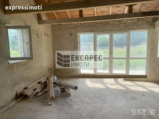 Къща, село Изгрев, снимка 2 - Къщи - 54066149