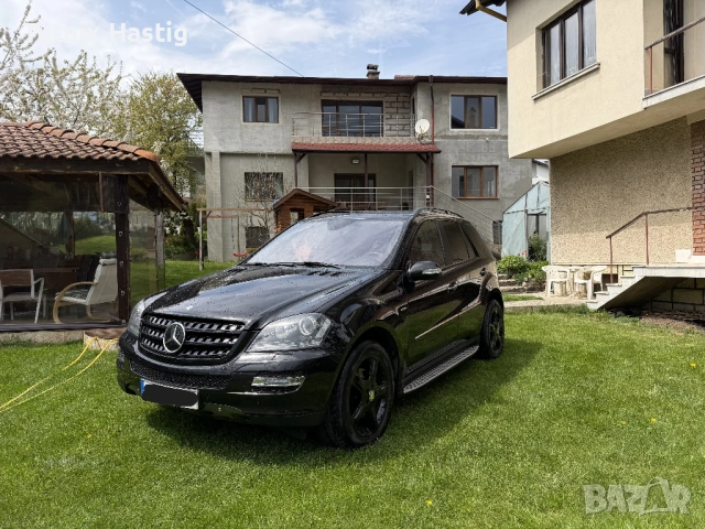 Mercedes-Benz ML 320 Edition 10 Sport Всички екстри, снимка 2 - Автомобили и джипове - 54490887